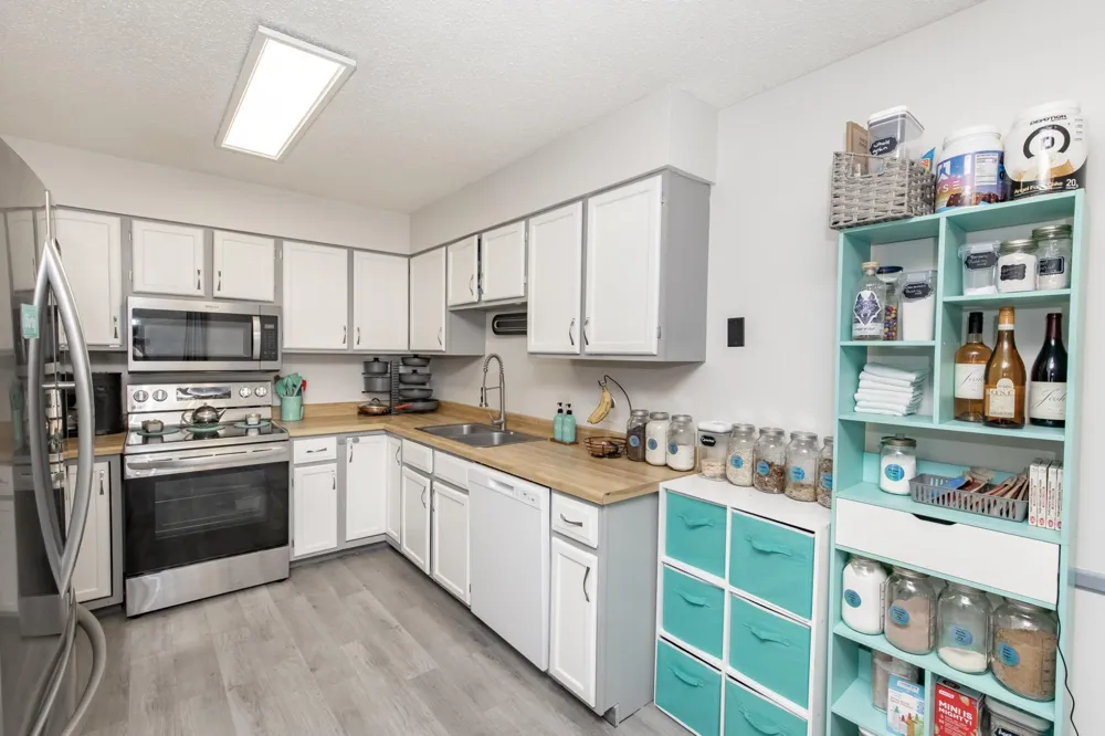 2321 Country Club Parkway Moorhead, MN 56560
