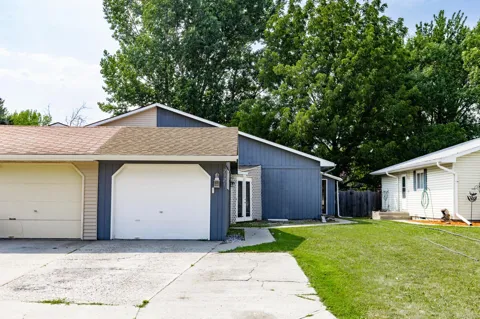 2321 Country Club Parkway