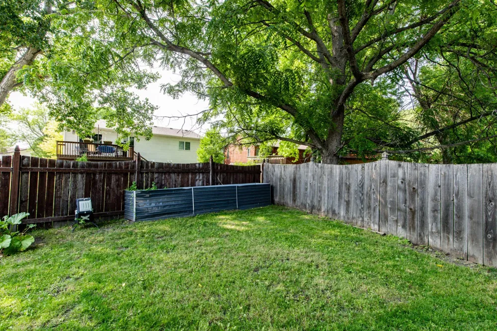 2321 Country Club Parkway Moorhead, MN 56560