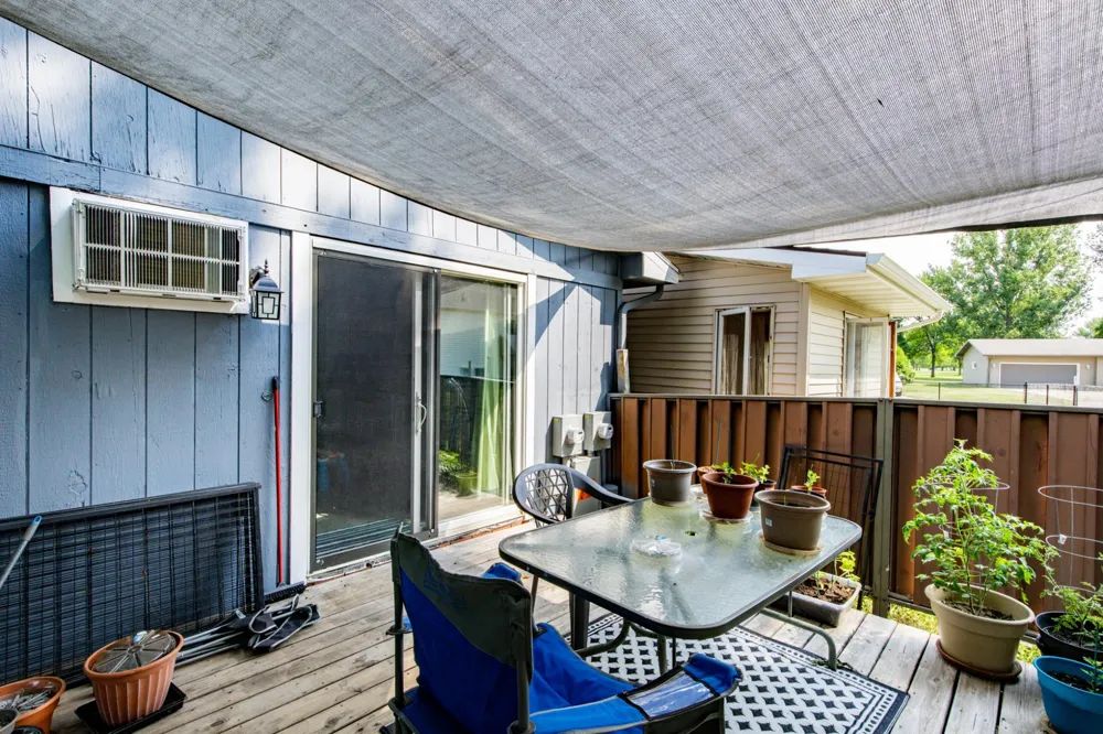 2321 Country Club Parkway Moorhead, MN 56560