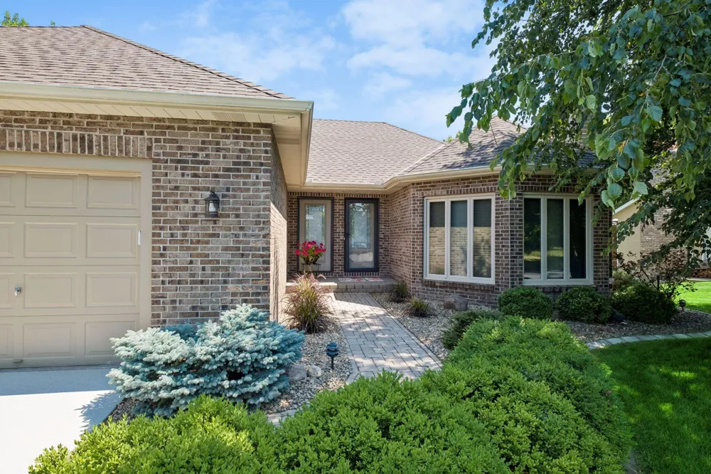 314 Wedgewood Drive Mahtomedi, MN 55115