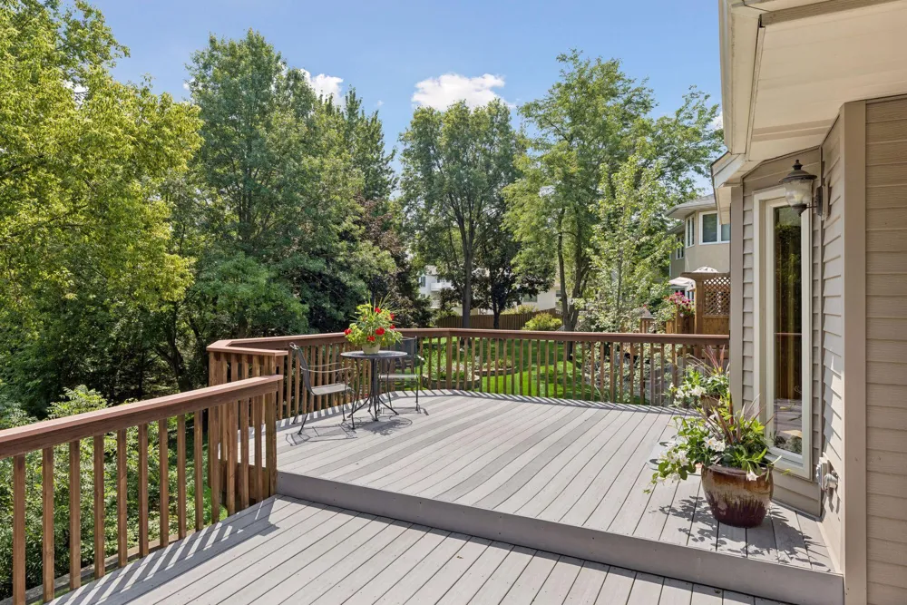 314 Wedgewood Drive Mahtomedi, MN 55115