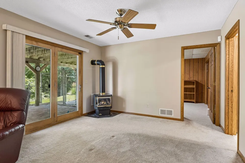 314 Wedgewood Drive Mahtomedi, MN 55115
