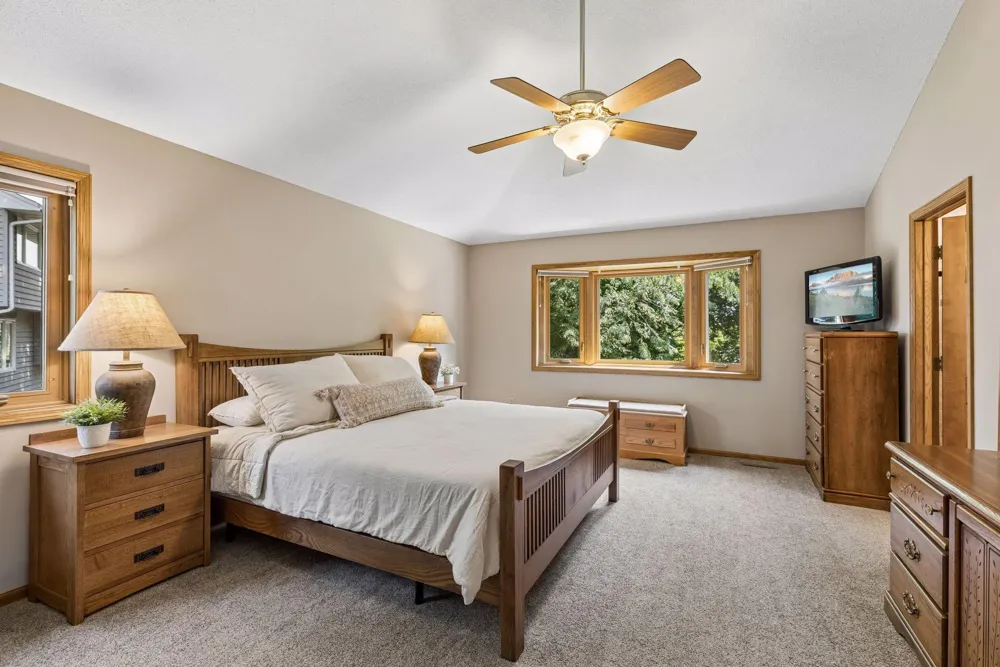 314 Wedgewood Drive Mahtomedi, MN 55115