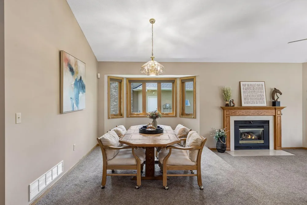 314 Wedgewood Drive Mahtomedi, MN 55115