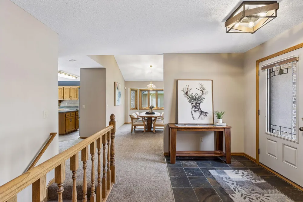 314 Wedgewood Drive Mahtomedi, MN 55115