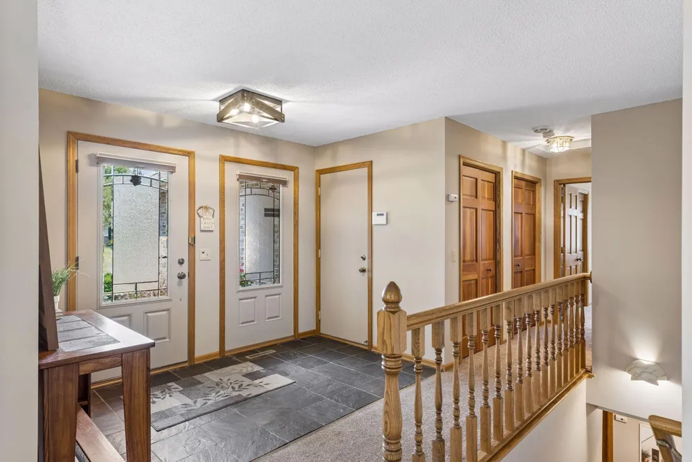 314 Wedgewood Drive Mahtomedi, MN 55115