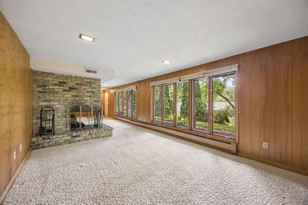 290 Rice Creek Boulevard NE Fridley, MN 55432