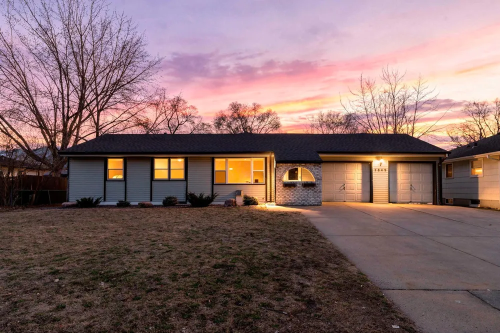 7849 Monroe Street NE Spring Lake Park, MN 55432