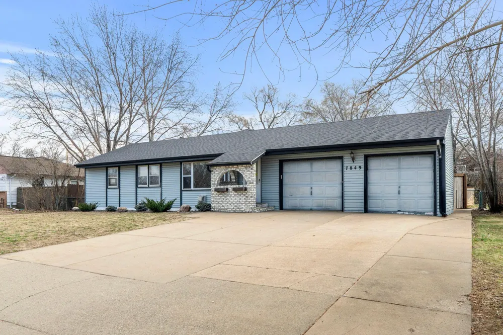 7849 Monroe Street NE Spring Lake Park, MN 55432