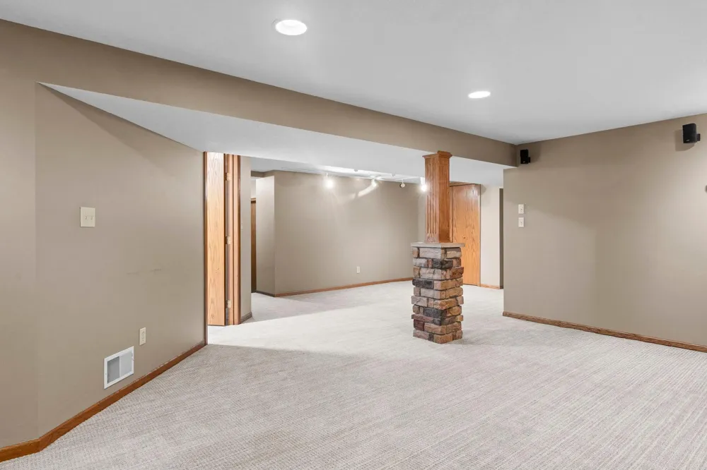 7849 Monroe Street NE Spring Lake Park, MN 55432