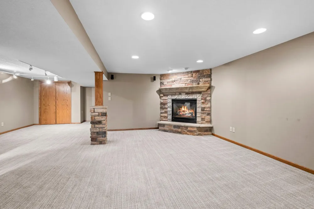 7849 Monroe Street NE Spring Lake Park, MN 55432