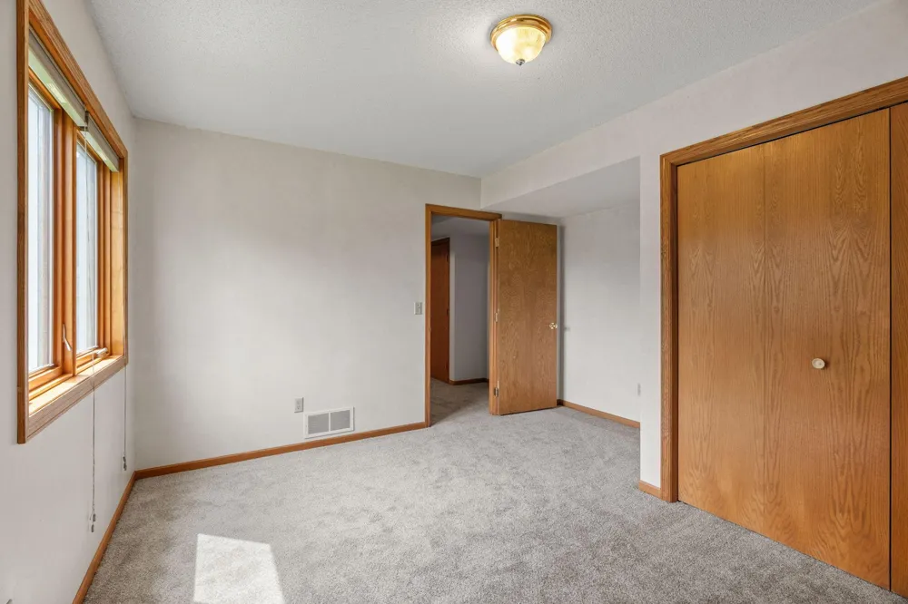 6427 Deerwood Lane Lino Lakes, MN 55014