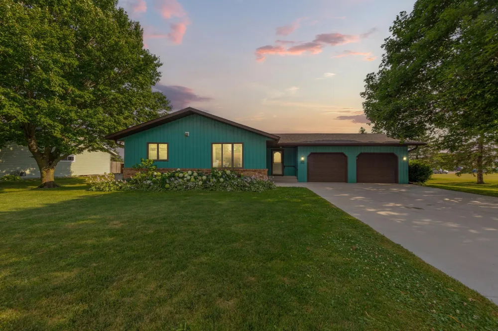 400 Beverly Street Wanamingo, MN 55983