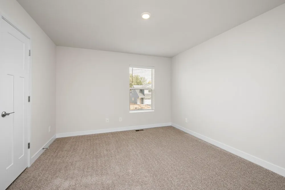 607 Redwood Loop Cambridge, MN 55008