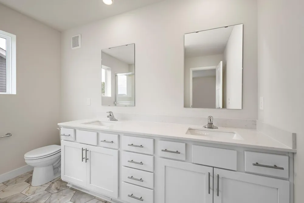 607 Redwood Loop Cambridge, MN 55008