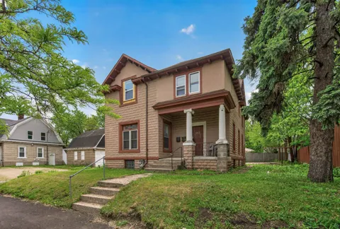 1811 E 28th Street