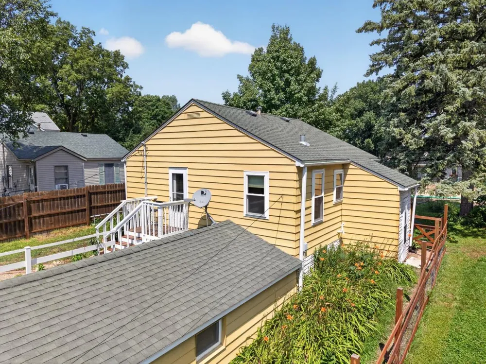 319 W Douglas Avenue Fergus Falls, MN 56537