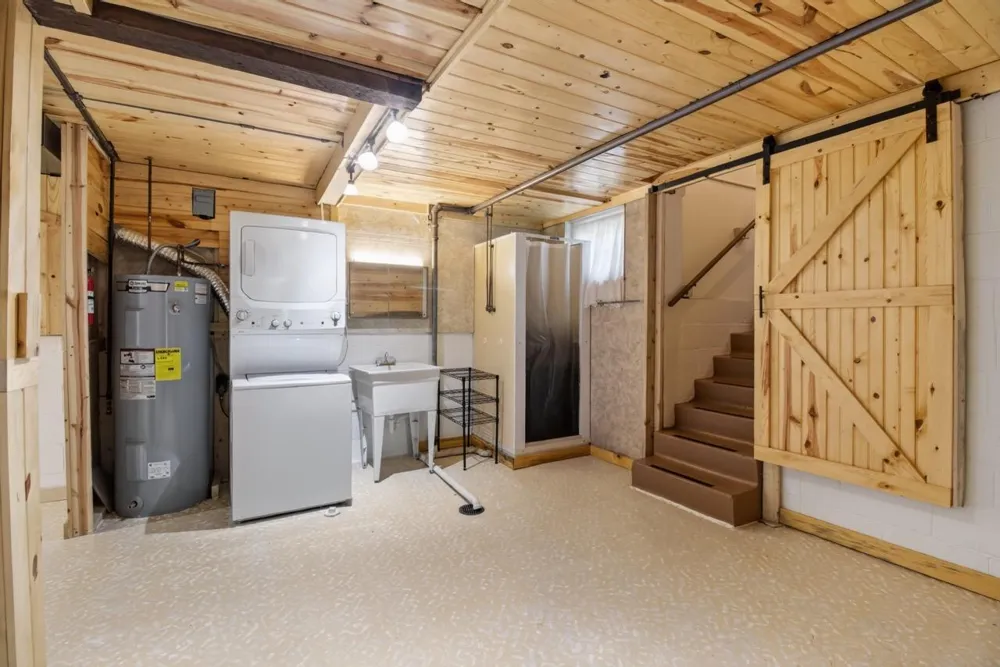 319 W Douglas Avenue Fergus Falls, MN 56537