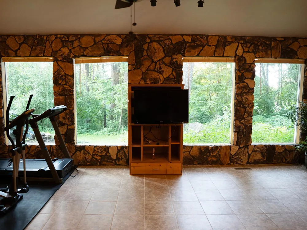 990 Blackoak Road Eau Claire, WI 54701