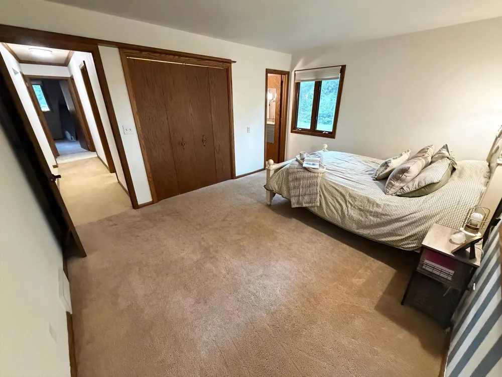 990 Blackoak Road Eau Claire, WI 54701