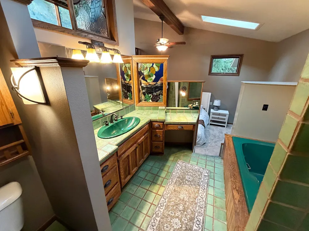 990 Blackoak Road Eau Claire, WI 54701