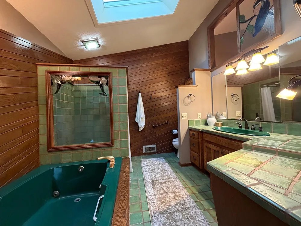 990 Blackoak Road Eau Claire, WI 54701