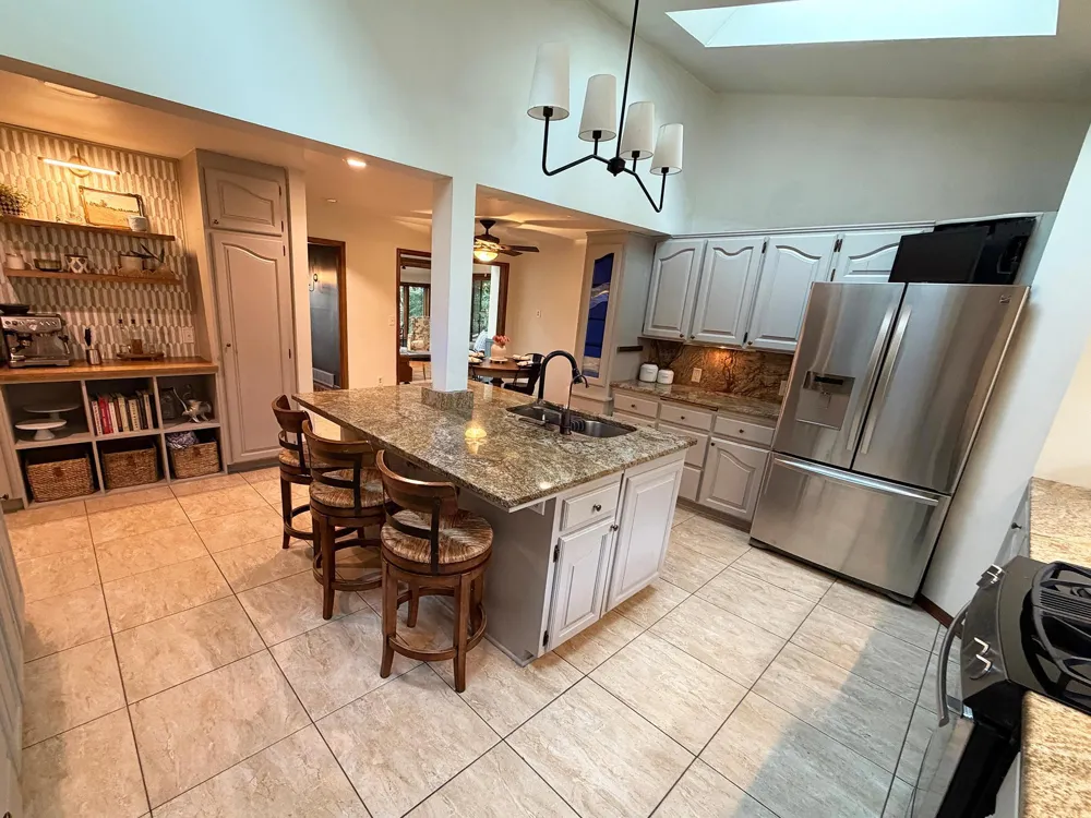 990 Blackoak Road Eau Claire, WI 54701