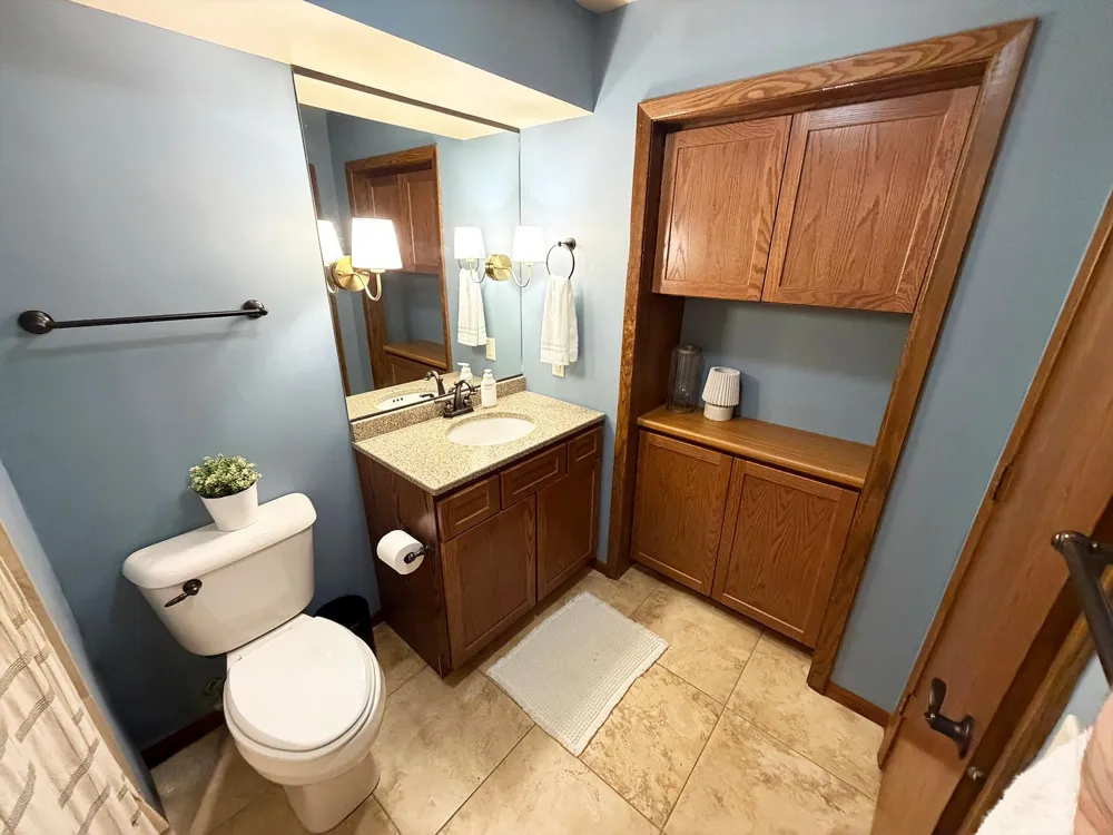 990 Blackoak Road Eau Claire, WI 54701