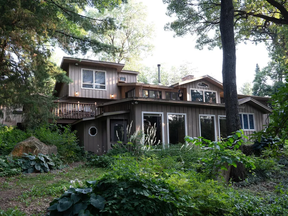 990 Blackoak Road Eau Claire, WI 54701