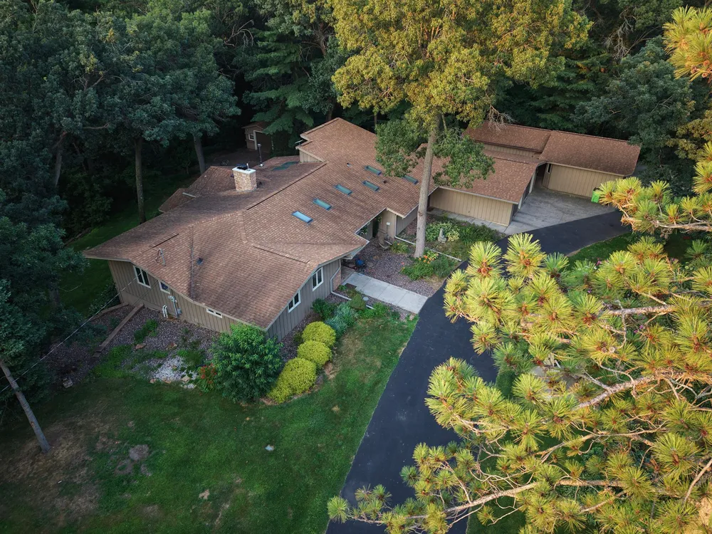 990 Blackoak Road Eau Claire, WI 54701