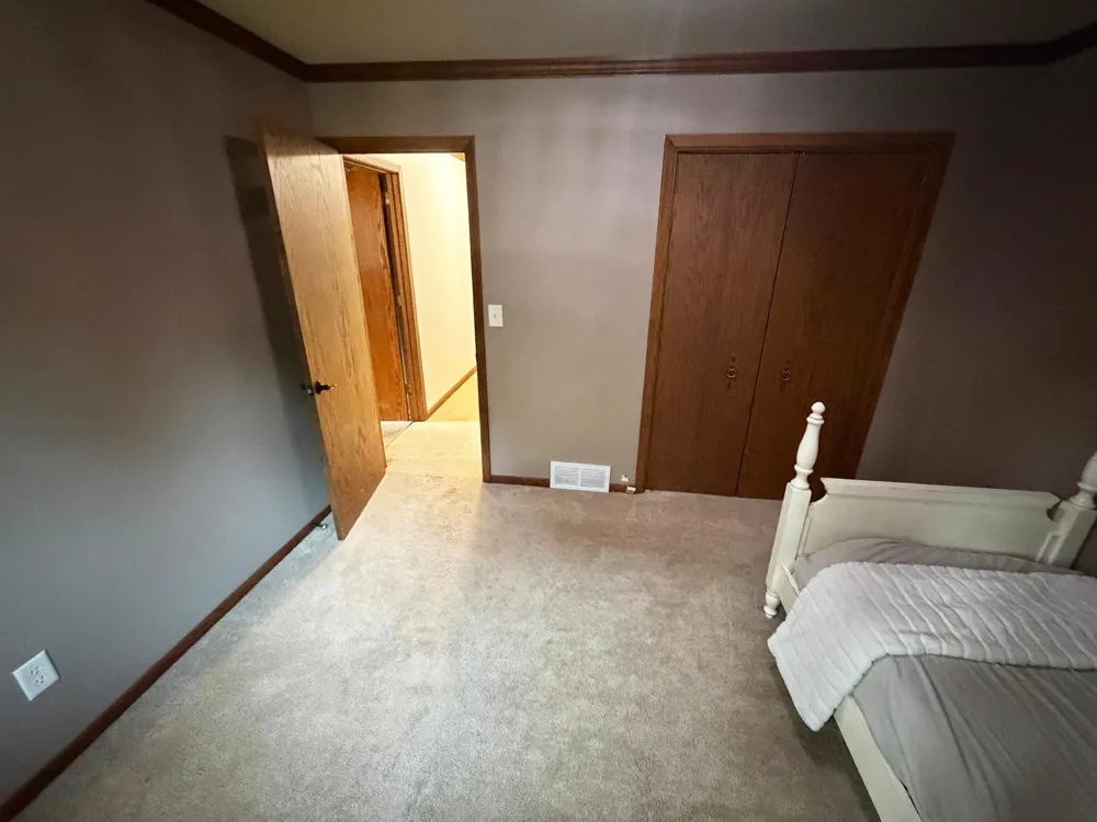 990 Blackoak Road Eau Claire, WI 54701