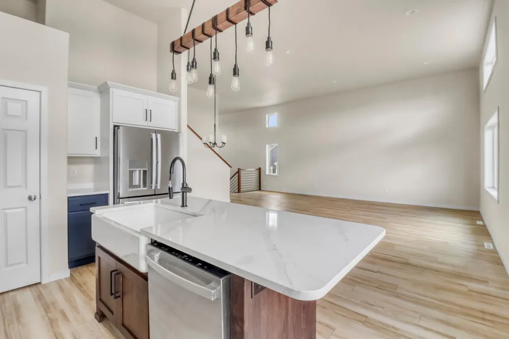 1154 60th Avenue W West Fargo, ND 58078