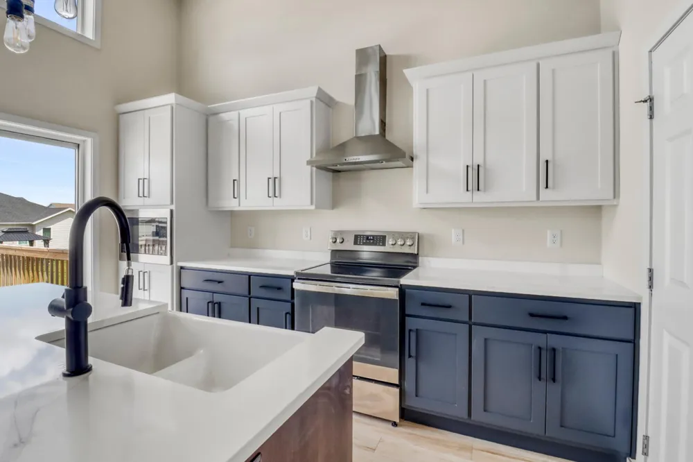 1154 60th Avenue W West Fargo, ND 58078