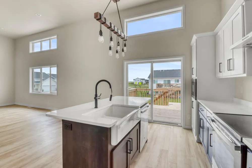 1154 60th Avenue W West Fargo, ND 58078