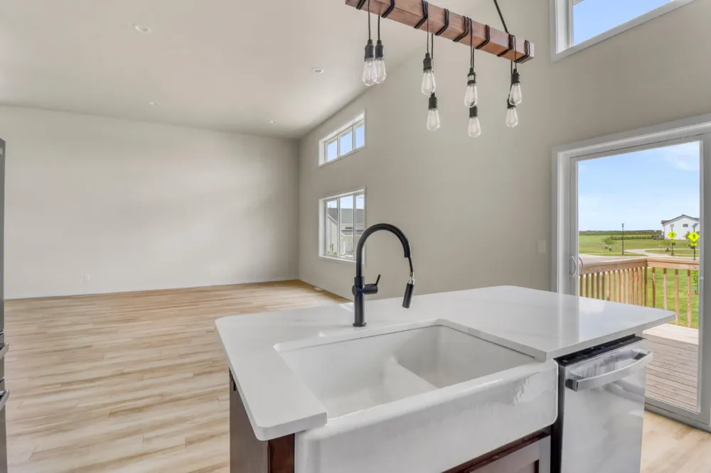 1154 60th Avenue W West Fargo, ND 58078