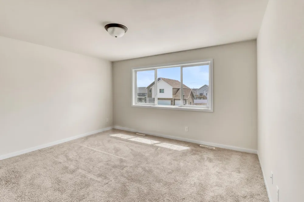 1154 60th Avenue W West Fargo, ND 58078