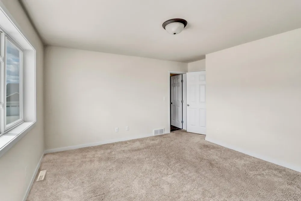 1154 60th Avenue W West Fargo, ND 58078