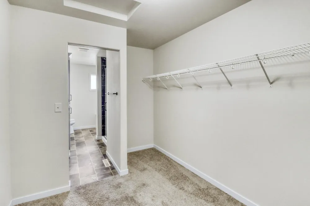 1154 60th Avenue W West Fargo, ND 58078
