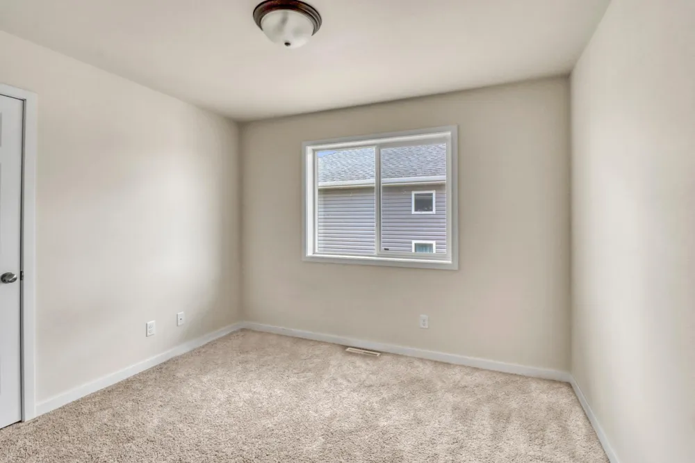 1154 60th Avenue W West Fargo, ND 58078
