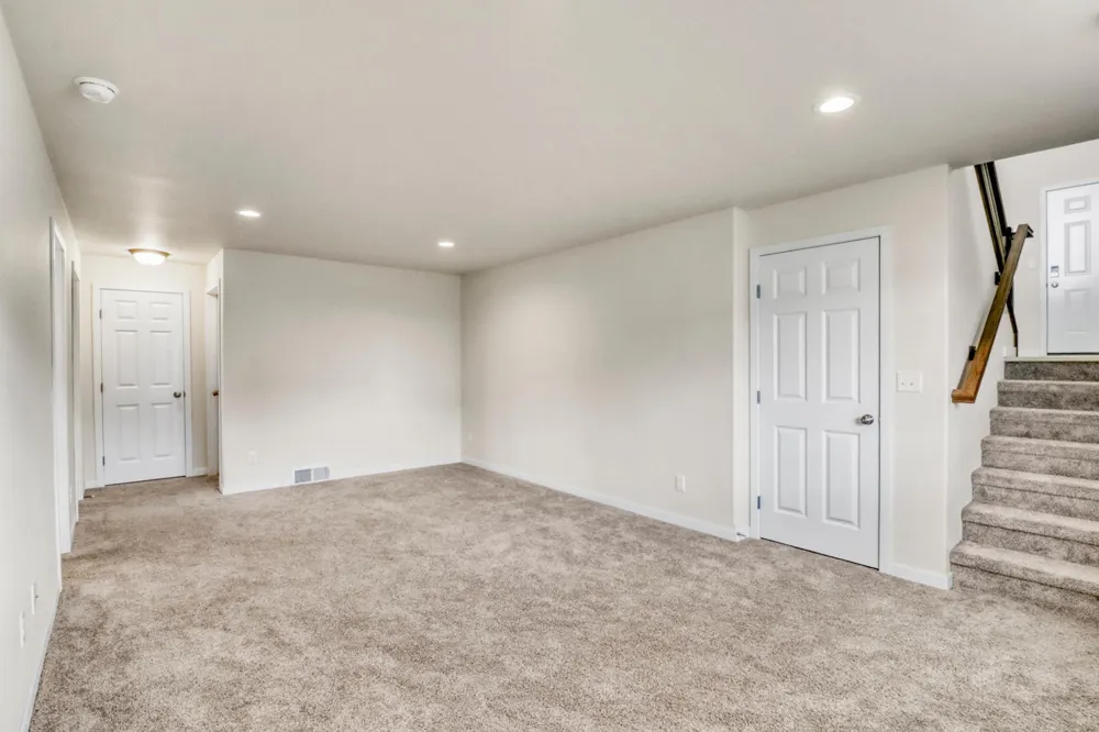 1154 60th Avenue W West Fargo, ND 58078