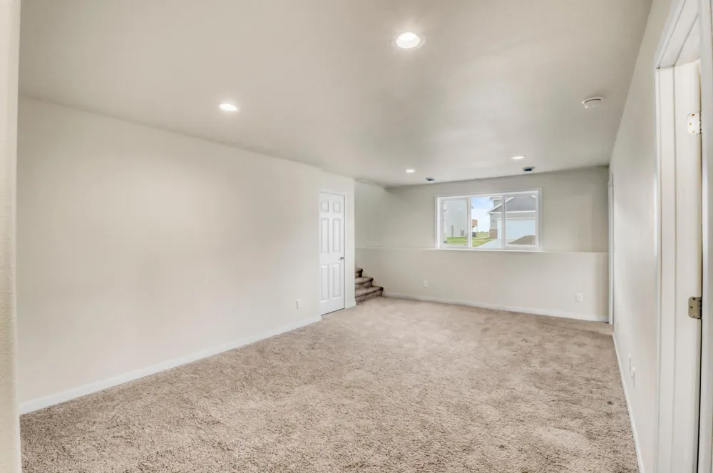 1154 60th Avenue W West Fargo, ND 58078