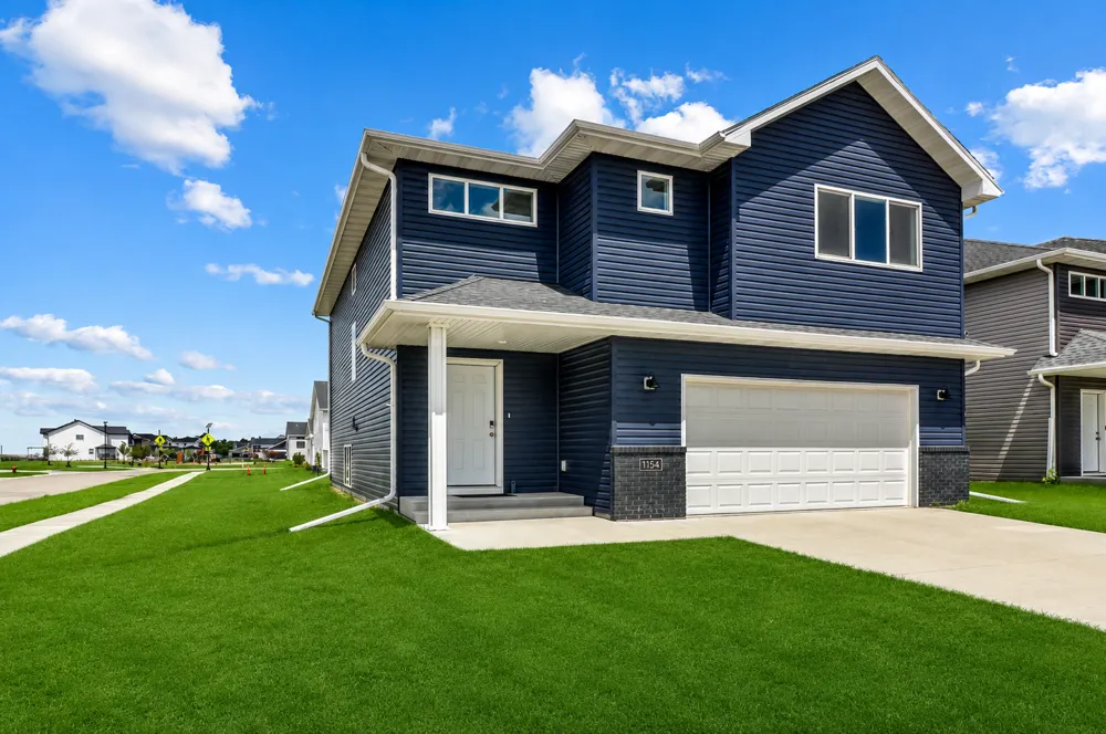 1154 60th Avenue W West Fargo, ND 58078