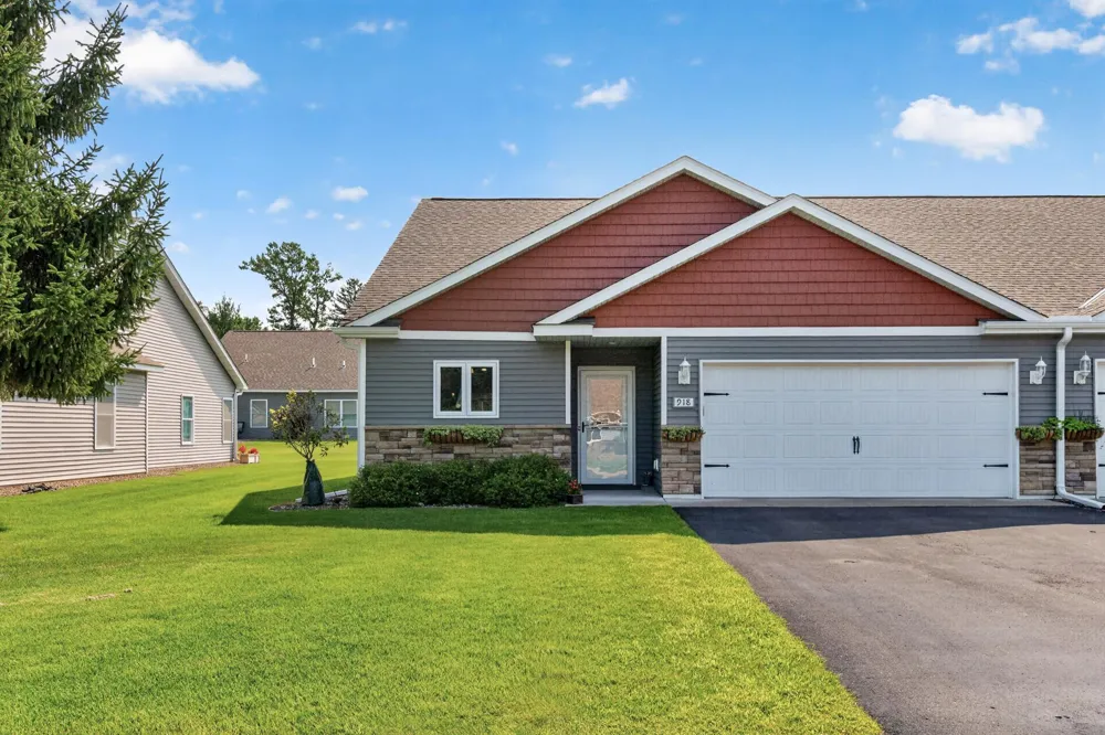 918 Gable Street Taylors Falls, MN 55084