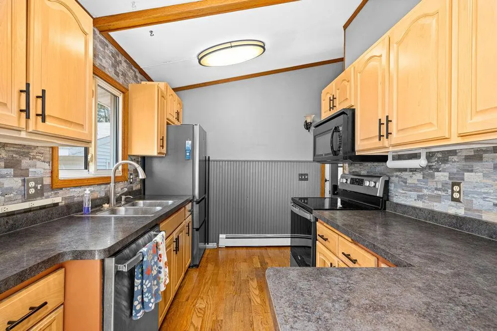 6086 Seville Road Duluth, MN 55811