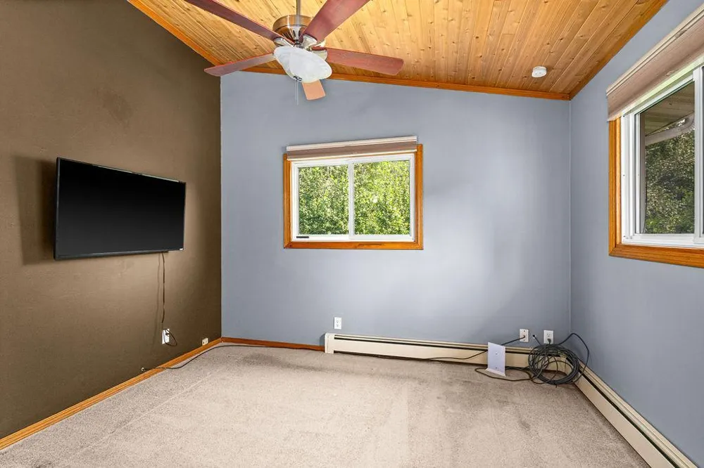 6086 Seville Road Duluth, MN 55811