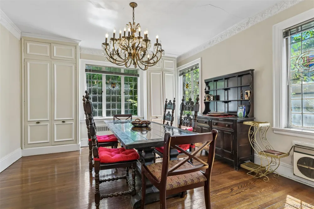 38 Cedarhurst Avenue Cedarhurst, NY 11516