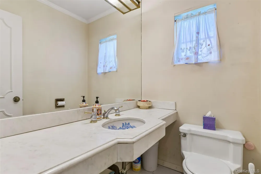 38 Cedarhurst Avenue Cedarhurst, NY 11516
