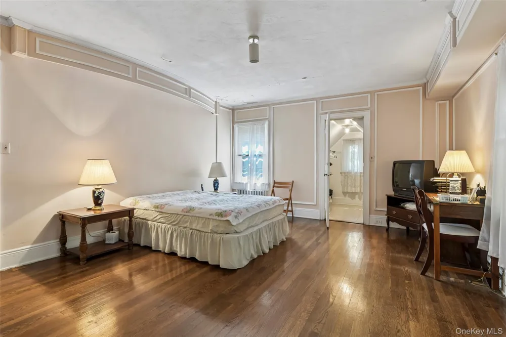 38 Cedarhurst Avenue Cedarhurst, NY 11516
