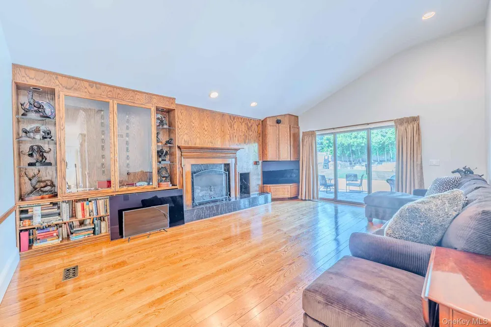 70 Karol Place Muttontown, NY 11753